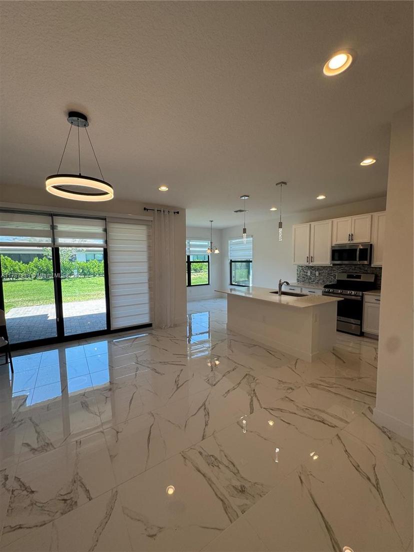Picture of 12612 SW Green Creek Dr, Port St. Lucie FL 34987