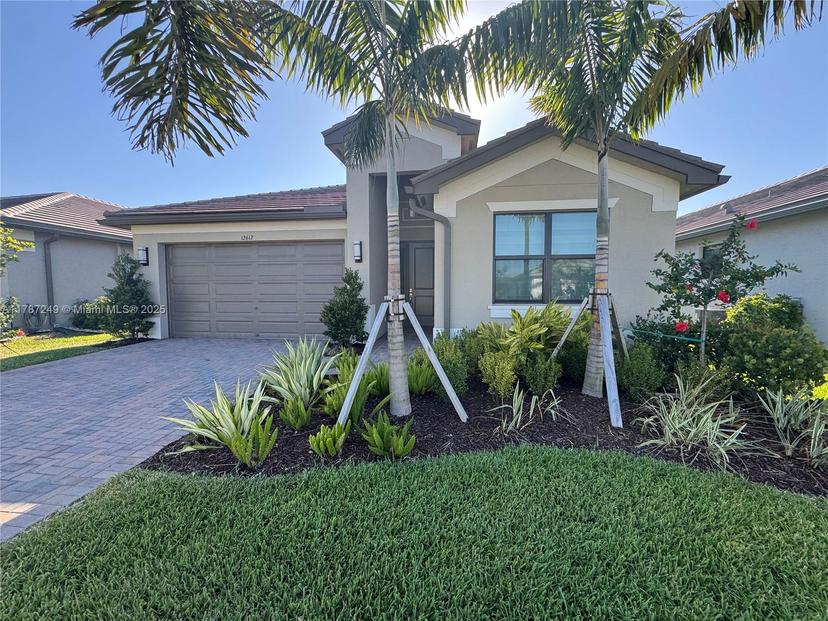 Picture of 12612 SW Green Creek Dr, Port St. Lucie FL 34987