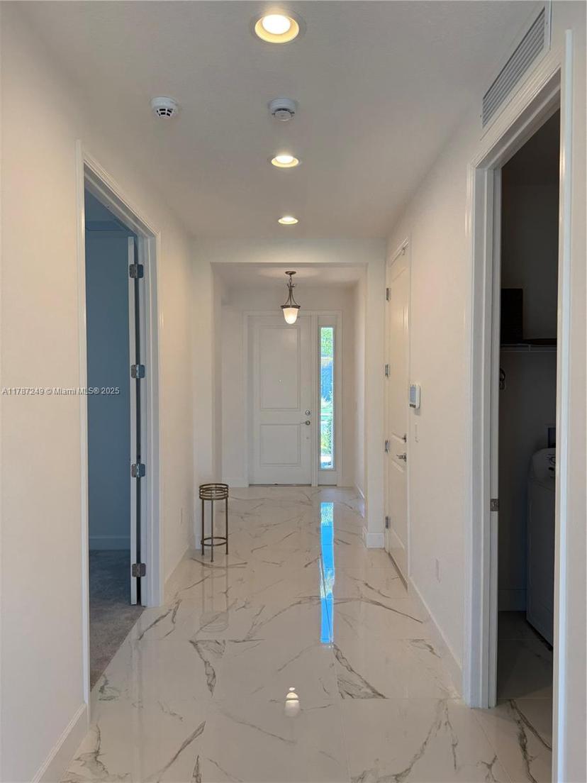 Picture of 12612 SW Green Creek Dr, Port St. Lucie FL 34987