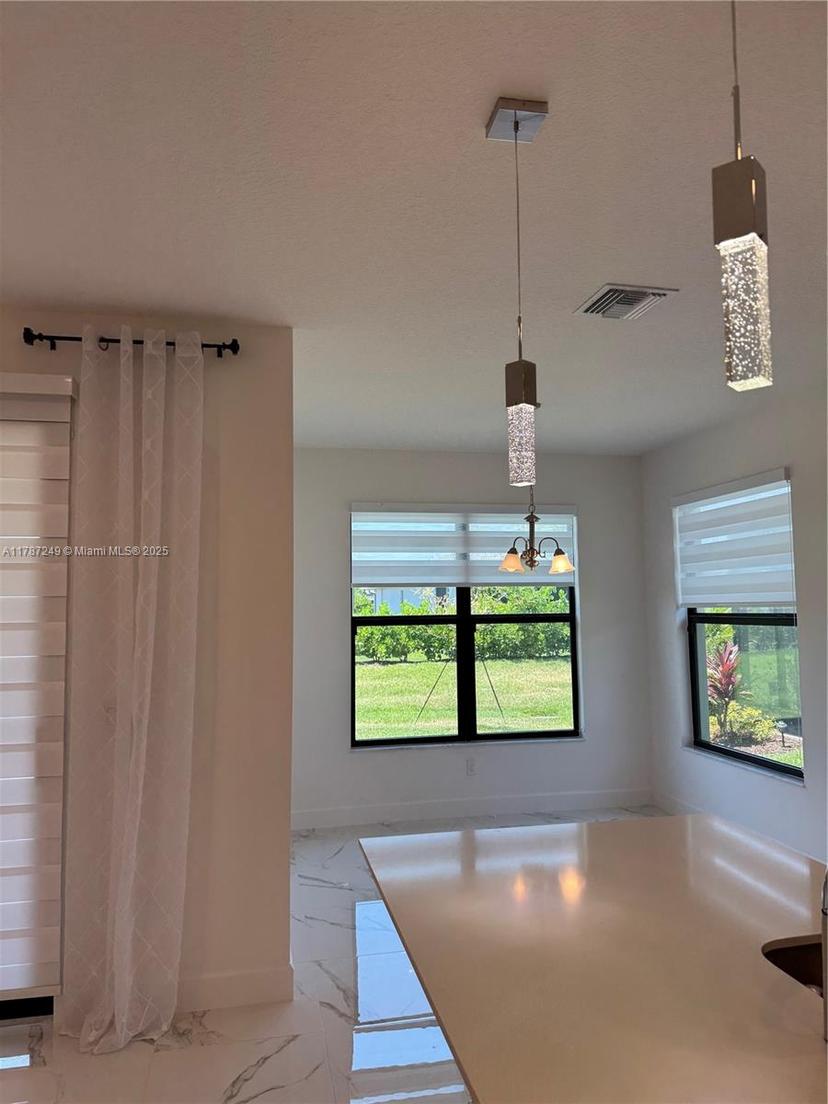 Picture of 12612 SW Green Creek Dr, Port St. Lucie FL 34987