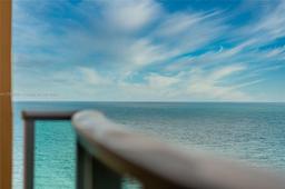 Picture of 2501 S Ocean Dr # 1617, Hollywood, FL 33019