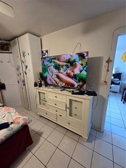 Picture of 7101 Byron Ave # 504, Miami Beach, FL 33141