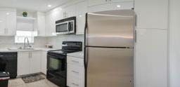 Picture of 8901 Hollybrook # 206, Hollywood, FL 33025