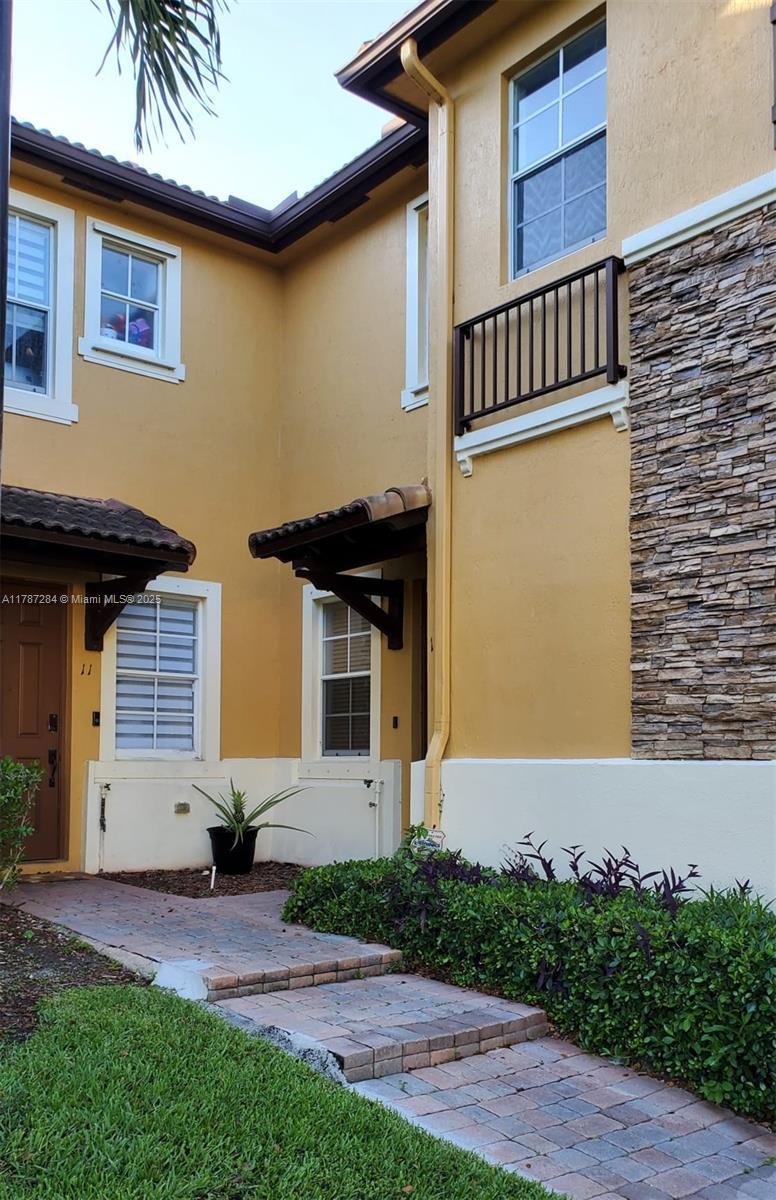 Picture of 9219 SW 227Th St # 12, Cutler Bay FL 33190