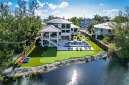 Picture of 32 N Bounty Ln, Key Largo, FL 33037