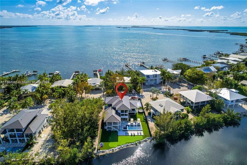 Picture of 32 N Bounty Ln, Key Largo FL 33037