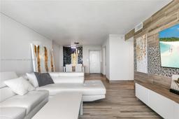 Picture of 100 Bayview Dr # 625, Sunny Isles Beach, FL 33160