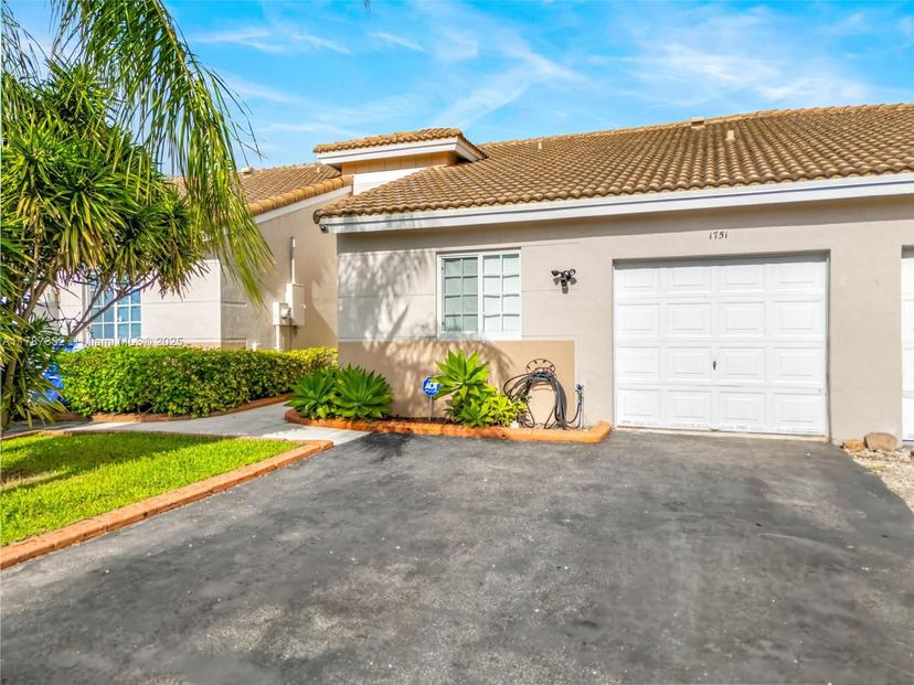 Picture of 1751 SW 116Th Way, Miramar FL 33025