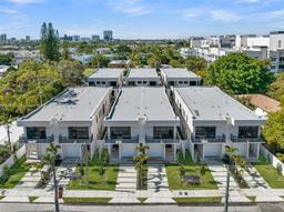 Picture of 915 NE 17Th Ter, Fort Lauderdale, FL 33304
