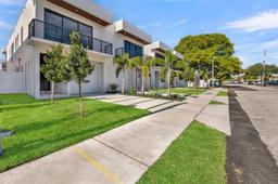 Picture of 915 NE 17Th Ter, Fort Lauderdale, FL 33304