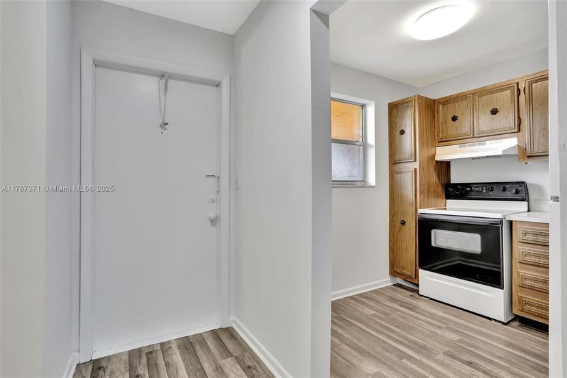 Picture of 8400 Lagos De Campo Blvd # 212, Tamarac FL 33321