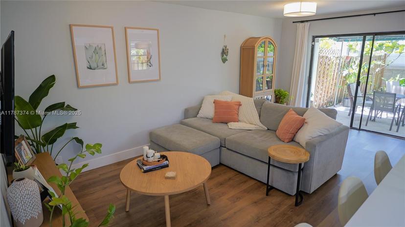 Picture of 2520 NE 9Th St, Fort Lauderdale FL 33304
