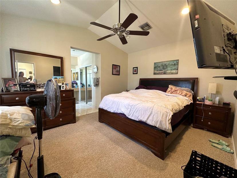 Picture of 1930 SE 14Th Ct, Homestead FL 33035