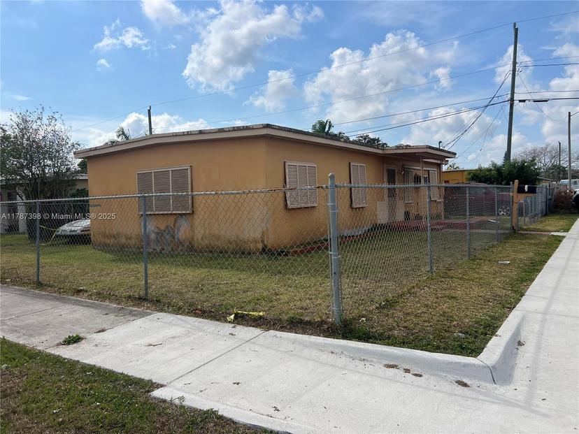 Picture of 1051 NW 5Th Ct, Florida City FL 33034