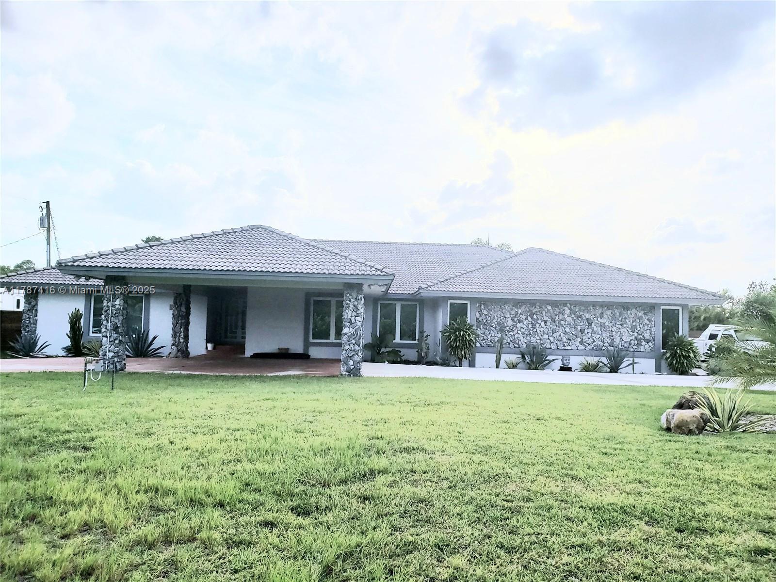 Picture of 30992 SW 195Th Ave, Homestead, FL 33030