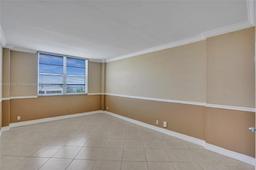 Picture of 1455 N Treasure Dr # 7F, North Bay Village, FL 33141