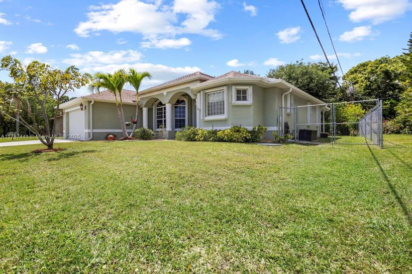 Picture of 2532 SE Leithgow St, Port St. Lucie FL 34952