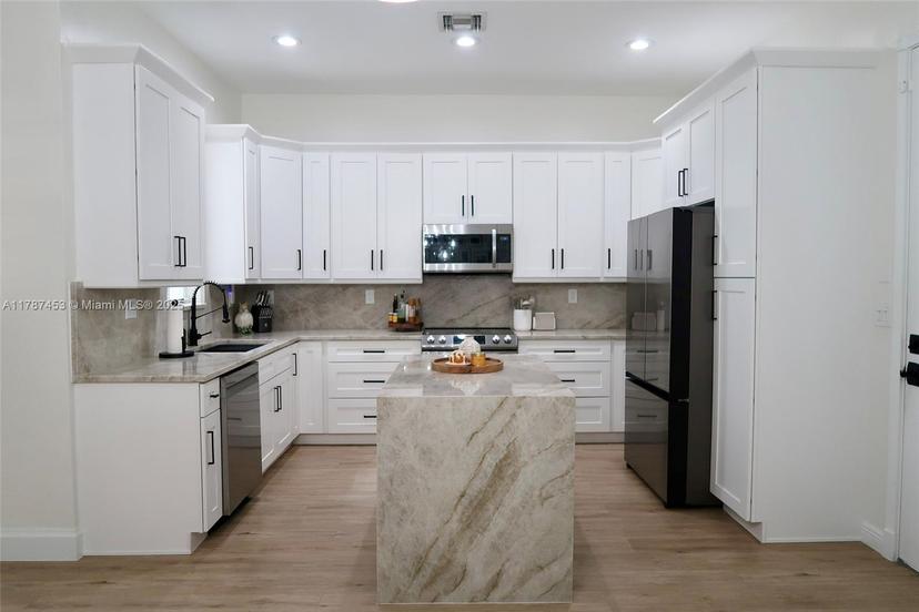 Picture of 8304 NW 7Th Ct, Boca Raton FL 33487