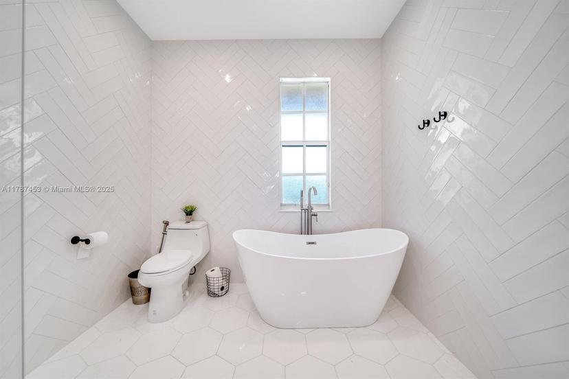 Picture of 8304 NW 7Th Ct, Boca Raton FL 33487
