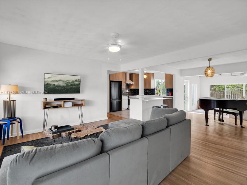 Picture of 310 NE 127Th St, North Miami FL 33161