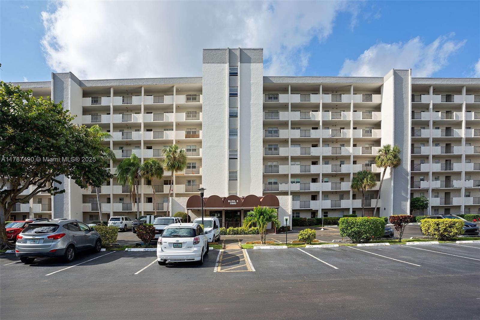 Picture of 5900 NW 44Th St # 412, Lauderhill, FL 33319