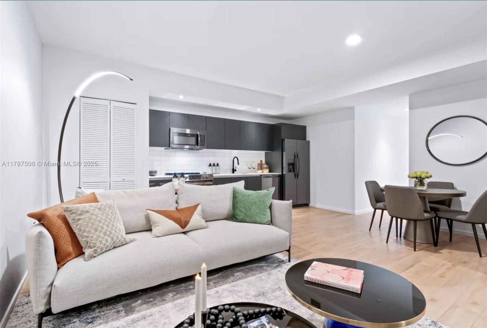 Picture of 398 NE 5Th St # 1515, Miami, FL 33132