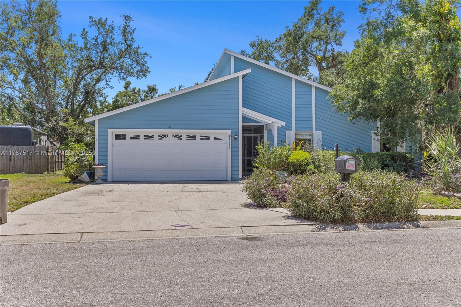 Picture of 8155 Glenbrooke Ct, Other City - In The State Of Florida, FL 34243