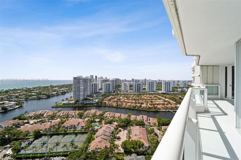 Picture of 21055 Yacht Club Dr # 3101, Aventura FL 33180