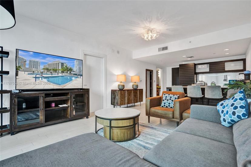 Picture of 200 Biscayne Boulevard Way # 3211, Miami FL 33131