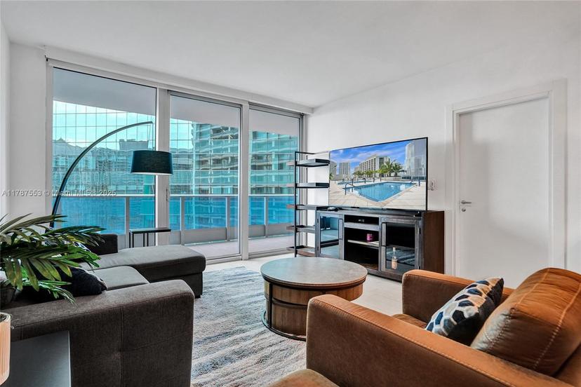 Picture of 200 Biscayne Boulevard Way # 3211, Miami FL 33131