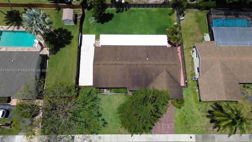 Picture of 19612 SW 87Th Pl, Cutler Bay FL 33157