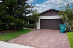 Picture of 19612 SW 87Th Pl, Cutler Bay, FL 33157