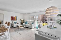 Picture of 126 Golden Isles Dr # 42A, Hallandale Beach, FL 33009