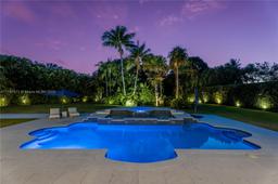 Picture of 10120 SW 72Nd Ave, Pinecrest, FL 33156