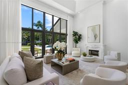 Picture of 10120 SW 72Nd Ave, Pinecrest, FL 33156