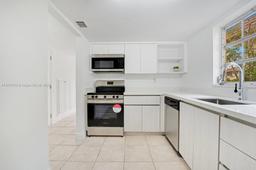 Picture of 8500 SW 109Th Ave # 220, Miami, FL 33173