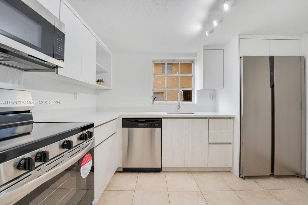 Picture of 8500 SW 109Th Ave # 220, Miami, FL 33173