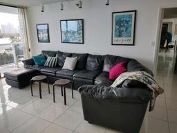 Picture of 20515 E Country Club Dr # 646, Aventura, FL 33180