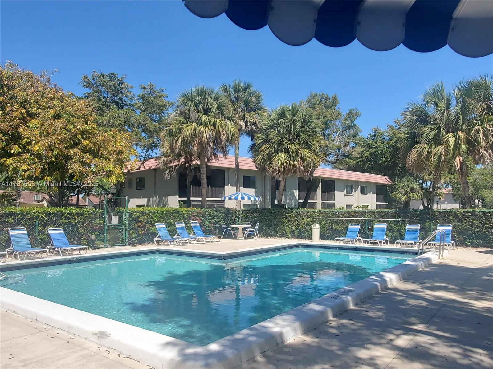 Picture of 16210 Laurel Dr # 203, Weston, FL 33326