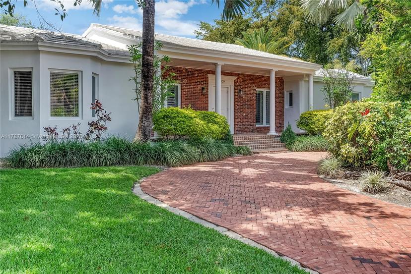 Picture of 4404 Alhambra Cir, Coral Gables FL 33146