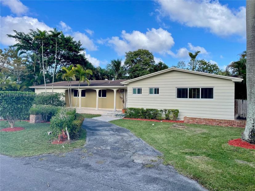 Picture of 5965 SW 64Th Pl, South Miami FL 33143