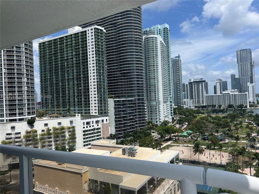 Picture of 1717 N Bayshore Dr # 1734, Miami FL 33132