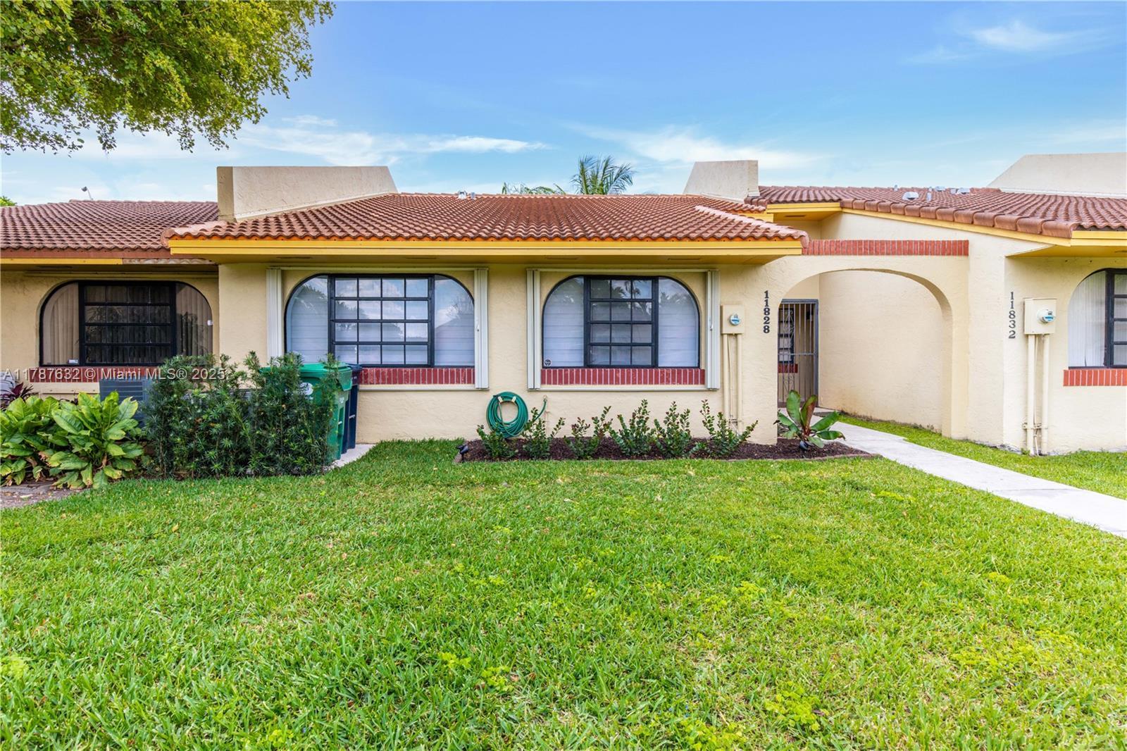 Picture of 11828 SW 103Rd Ln, Miami, FL 33186