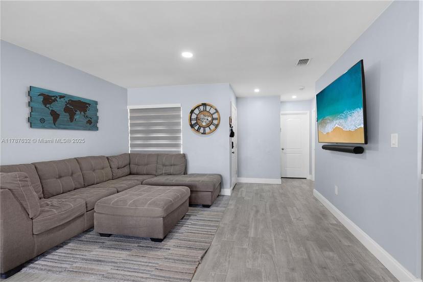 Picture of 11828 SW 103Rd Ln, Miami FL 33186
