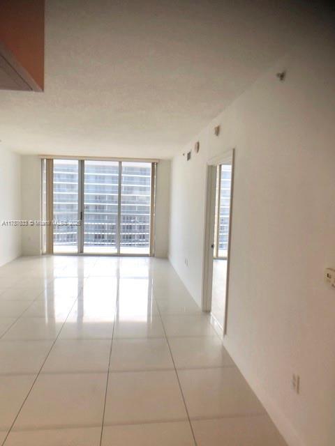 Picture of 1750 N Bayshore Dr # 5105, Miami FL 33132