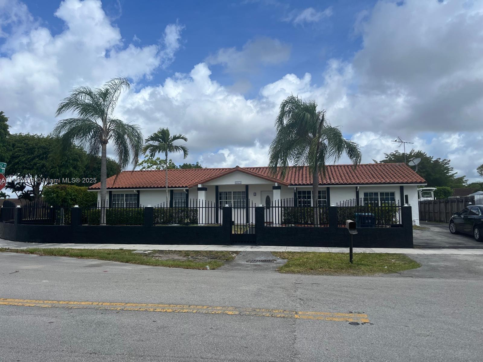 Picture of 15171 SW 70Th St, Miami, FL 33193