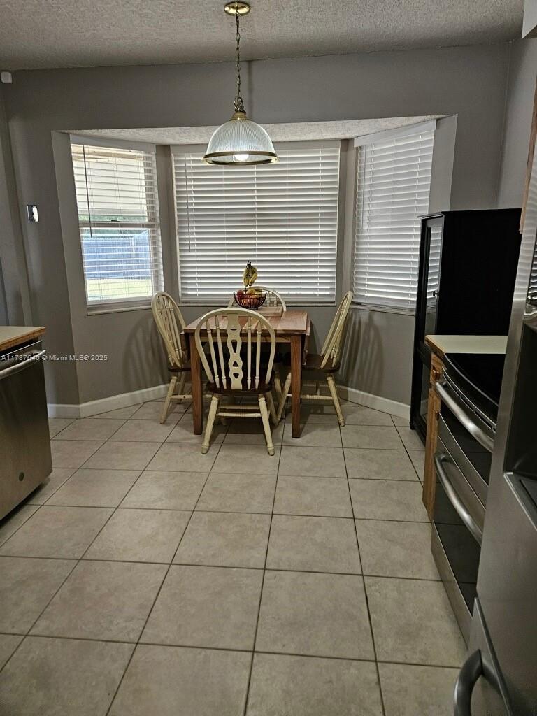 Picture of 1057 SW Bellevue Ave, Port St. Lucie FL 34953