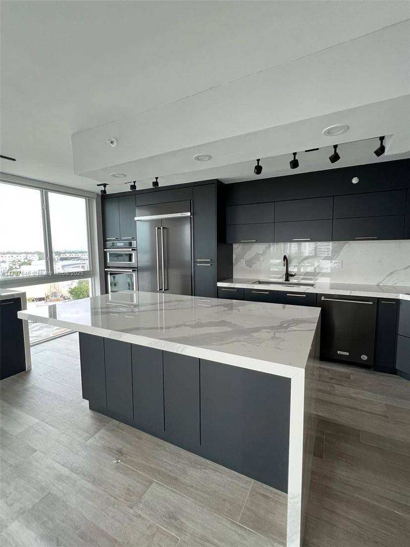 Picture of 1688 West Ave # 901, Miami Beach FL 33139