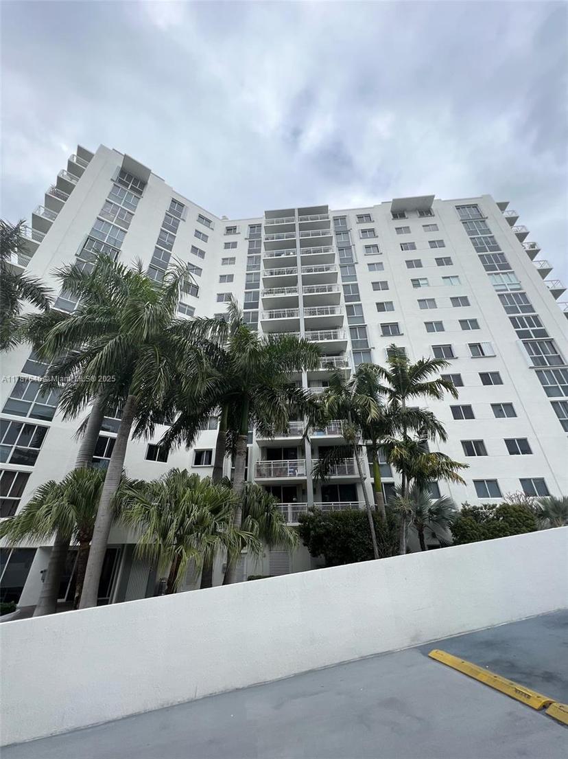 Picture of 1688 West Ave # 901, Miami Beach FL 33139