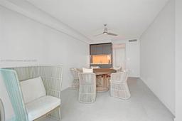 Picture of 18975 Collins Ave # 8, Sunny Isles Beach, FL 33160